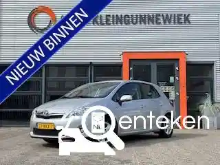 Toyota Auris 1.8 Hybrid 2011