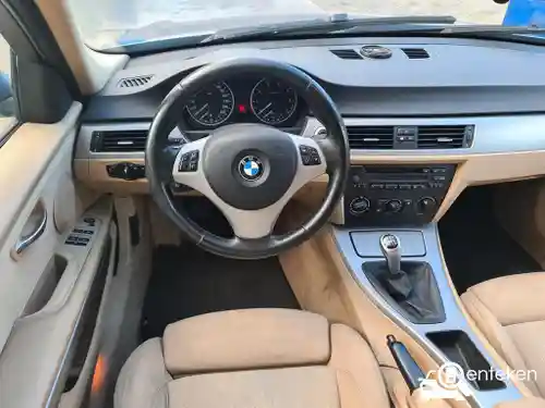 BMW 318i Touring 2006