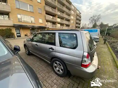 Subaru Forester 2.0X 2006