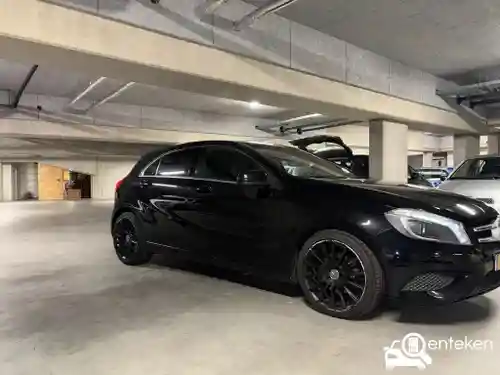 Mercedes-Benz A 200 2013