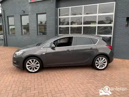 Opel Astra 1.4 ecoFlex 2013