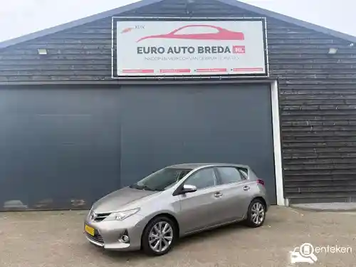 Toyota Auris 1.8 Hybrid 2013