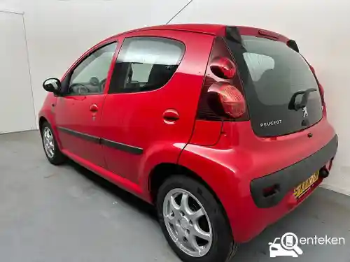 Peugeot 107 1.0 68 2013