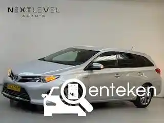 Toyota Auris Touring Sports 1.8 Hybrid 2013