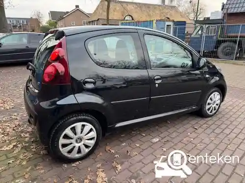 Peugeot 107 1.0 68 2013