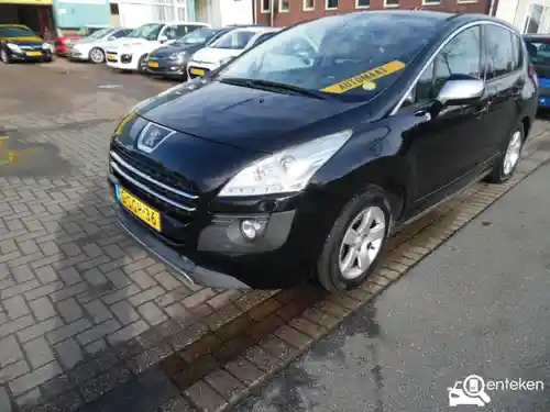 Peugeot 3008 HYbrid4 91g 2013