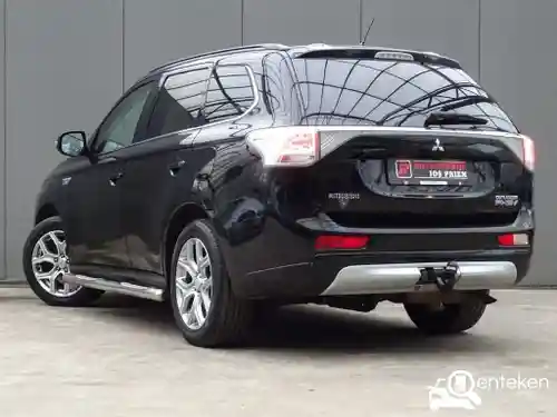 Mitsubishi Outlander 2.0 Plug-In Hybrid 2013