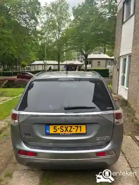Mitsubishi Outlander 2.0 Plug-In Hybrid 2013