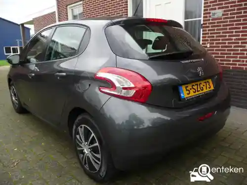 Peugeot 208 1.2 PureTech 82 2014