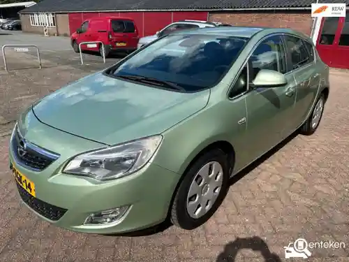 Opel Astra 1.4 Turbo 2012