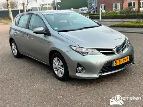 Toyota Auris 1.8 Hybrid 2014