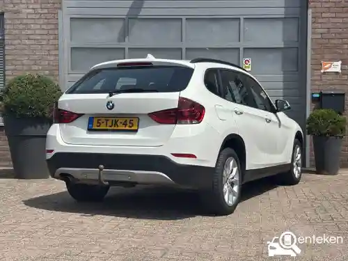 BMW X1 sDrive18i 2013