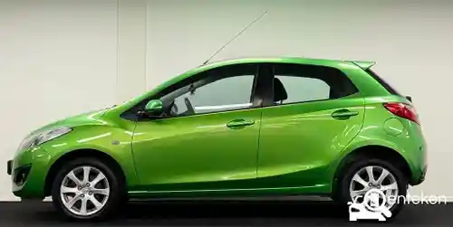 Mazda 2 1.5 2011