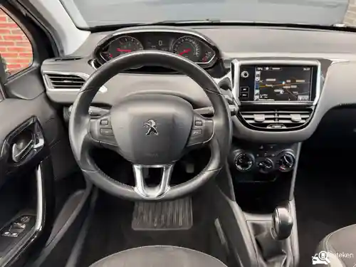 Peugeot 208 1.2 PureTech 82 2014