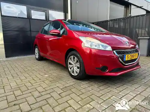 Peugeot 208 1.2 PureTech 82 2013