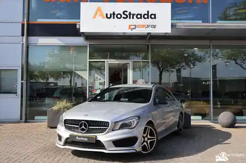 Mercedes-Benz CLA Coupé 180 2015