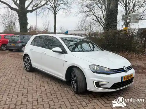 VW Golf GTE 2015