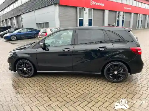 Mercedes-Benz B 180 2015