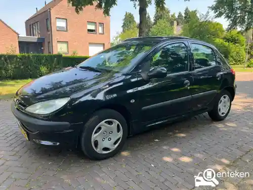 Peugeot 206 75 2002