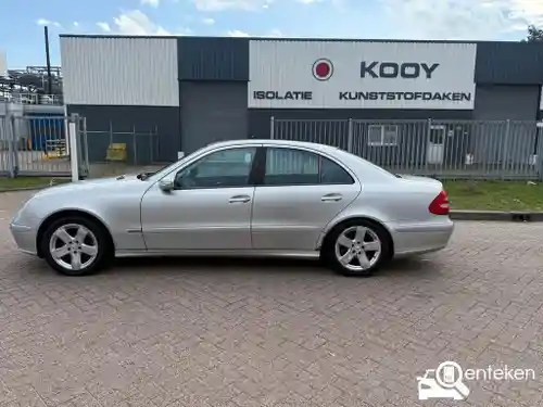 Mercedes-Benz E 240 2003