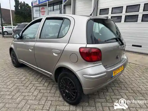 Toyota Yaris 1.3 2004
