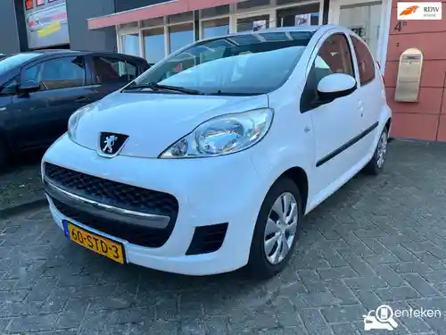Peugeot 107 1.0 70 2011