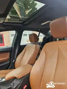 BMW 320i 2012