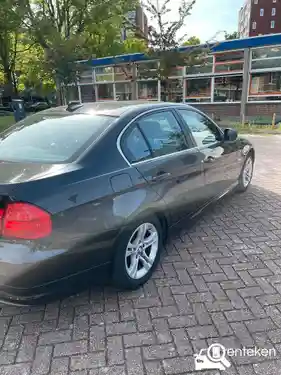 BMW 318i Touring 2009