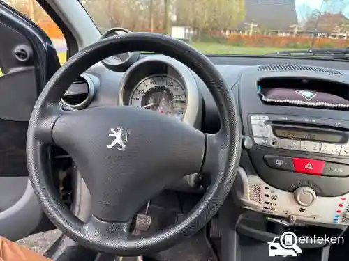 Peugeot 107 1.0 70 2010