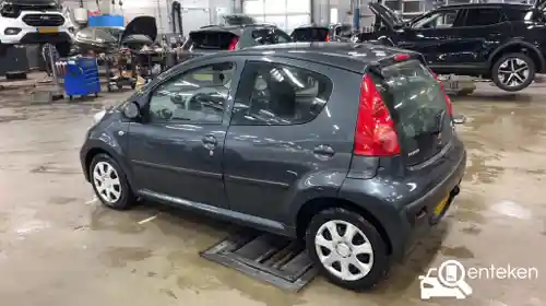 Peugeot 107 1.0 70 2010