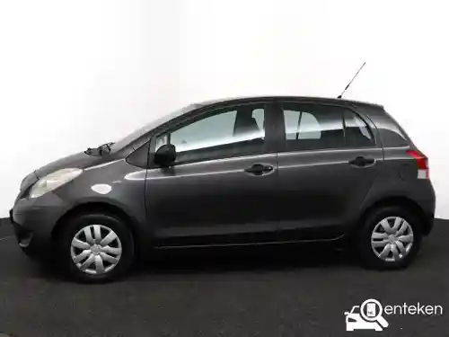 Toyota Yaris 1.0 2011