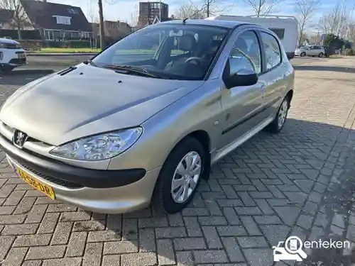 Peugeot 206 75 2005