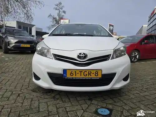 Toyota Yaris 1.0 2012