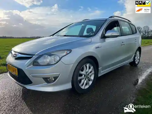 Hyundai i30 cw 1.4 blue 2012