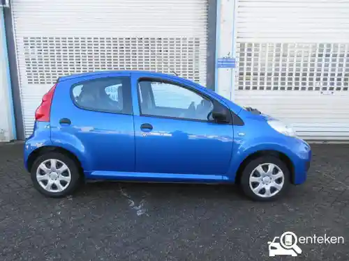 Peugeot 107 1.0 70 2010
