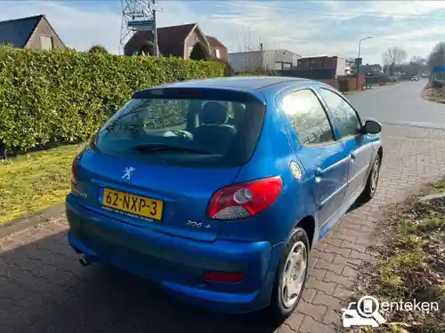 Peugeot 206 75 2010