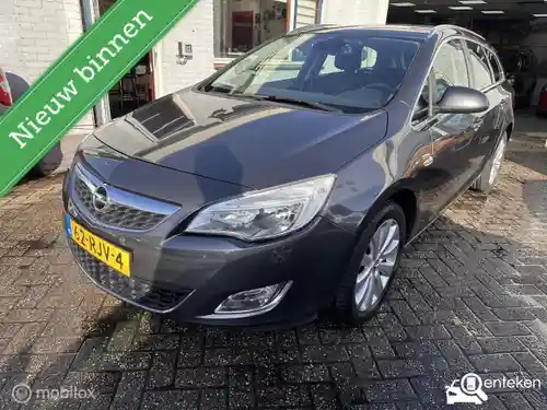Opel Astra Sports Tourer 1.4 Turbo 2011