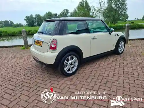 MINI  Cooper 2011