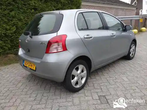 Toyota Yaris 1.3 2008