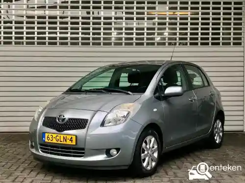 Toyota Yaris 1.3 2008