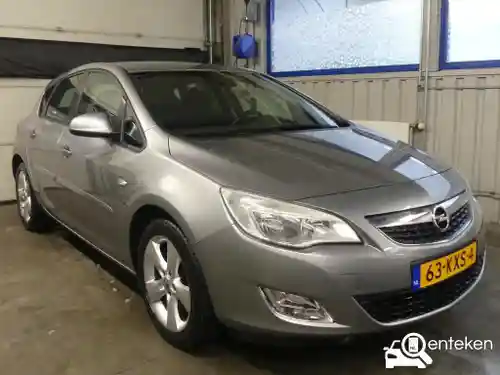 Opel Astra 1.6 2010