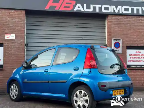 Peugeot 107 1.0 70 2011