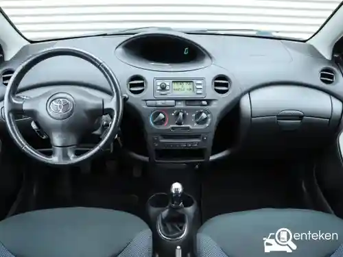 Toyota Yaris 1.3 2004