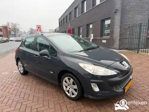 Peugeot 308 HDi 110 2011