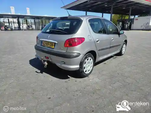 Peugeot 206 90 2005