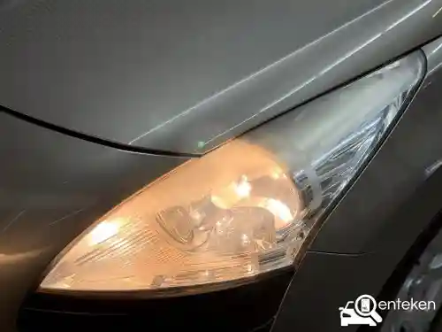 Peugeot 3008 120 VTi 2011