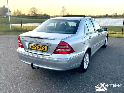 Mercedes-Benz C 180 2001