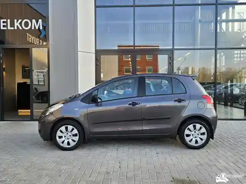 Toyota Yaris 1.0 2010
