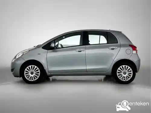 Toyota Yaris 1.33 2010