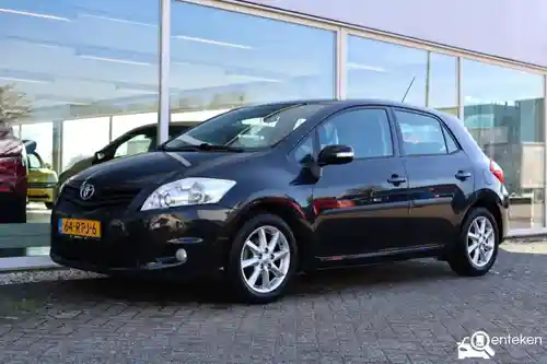 Toyota Auris 1.6 2011